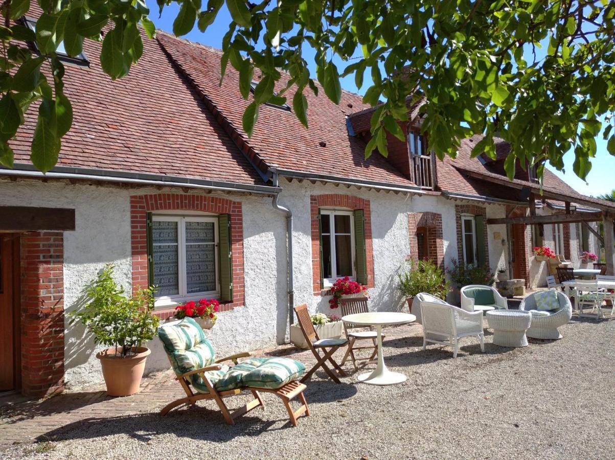 B&B Ferme De La Rouzannerie Pour 2 Ou Famille Lanneray Exterior photo